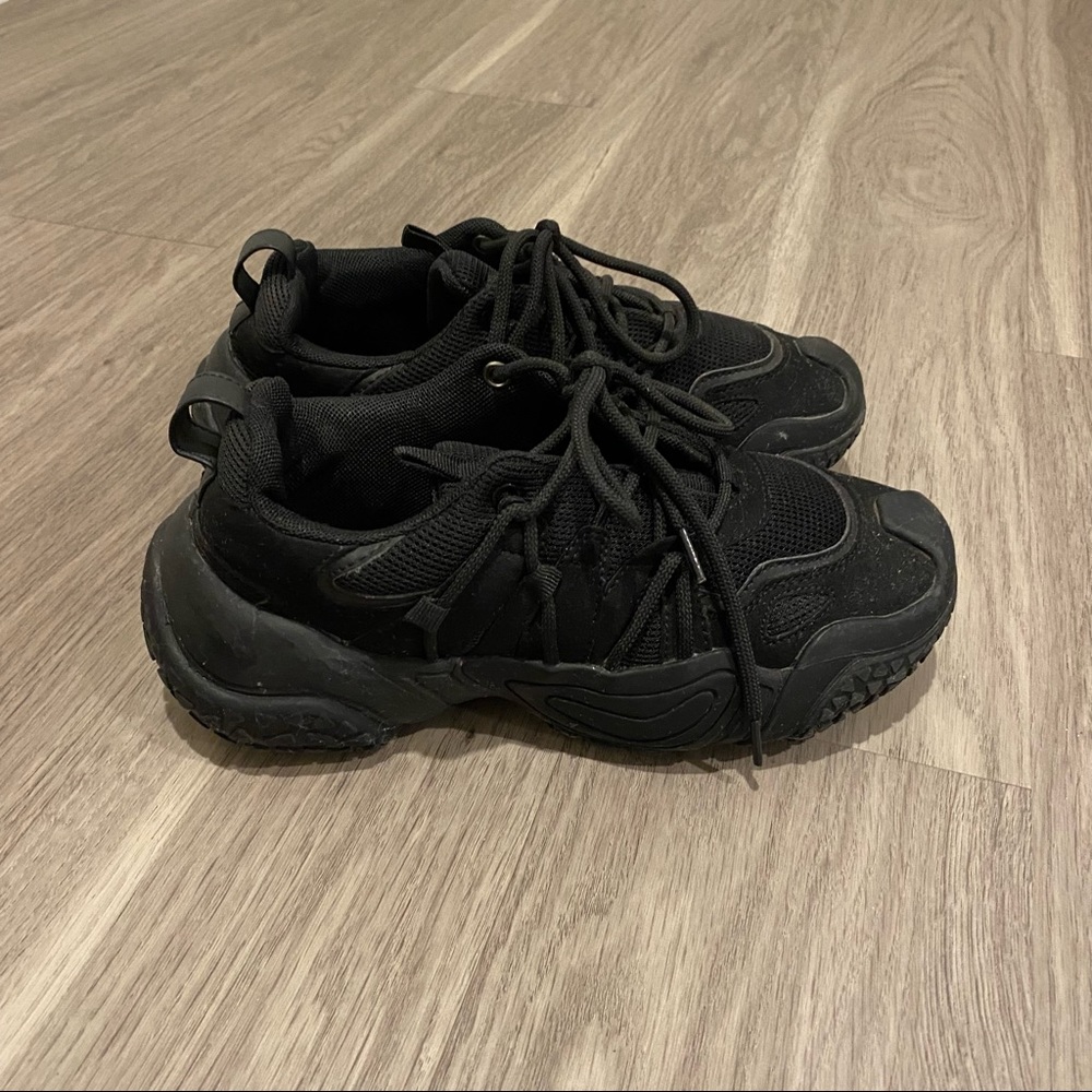 Mango fashion sneakers. For size 6.5 /7.
